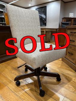 Clearance- Zephyr Chair